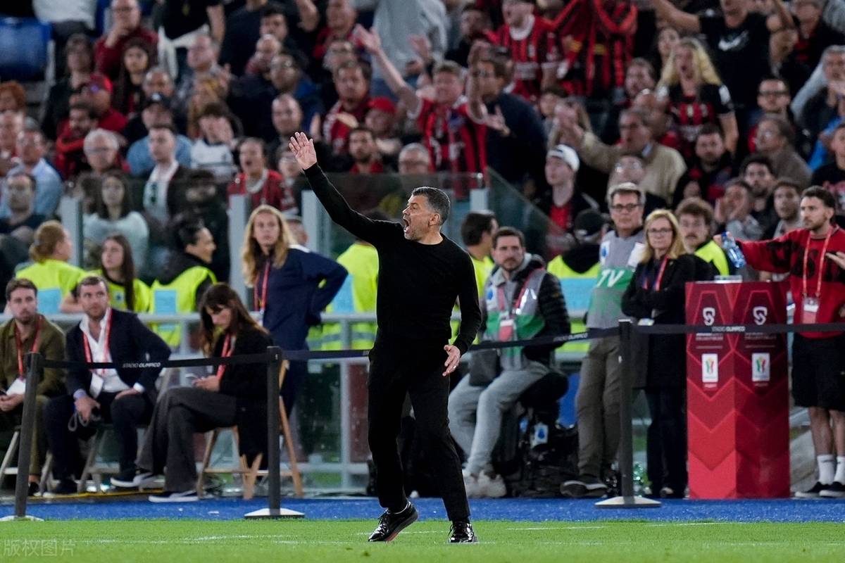 AC米兰后场失守知无追究,战术演练执意差强人意(ac米兰v) AC米兰后场失守知无追究,战术演练执意差强人意(ac米兰v)