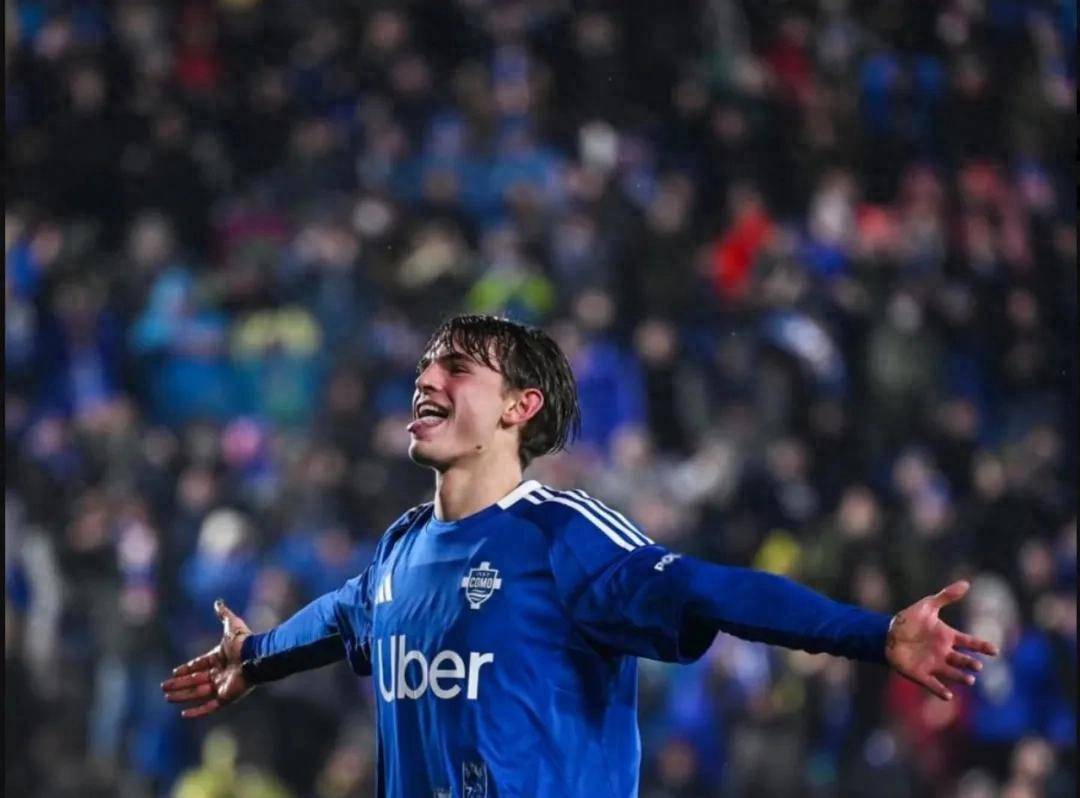 切尔西门将出色发挥,助球队稳固防线的简单介绍 切尔西门将出色发挥,助球队稳固防线的简单介绍