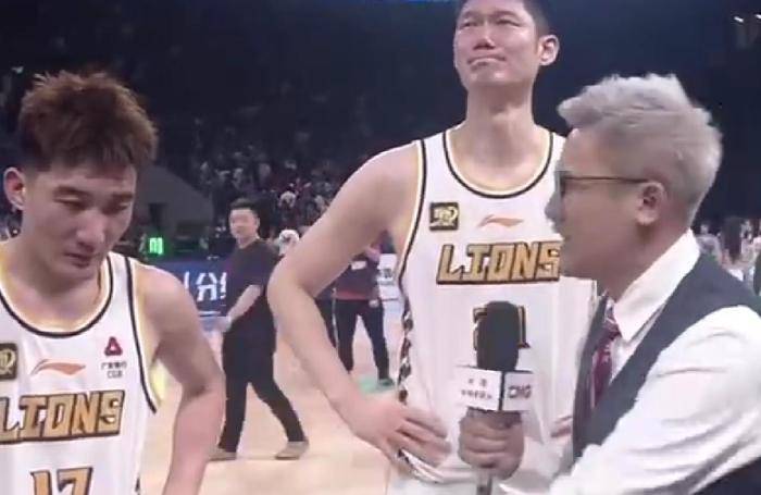 aoa体育体育链接-夺冠瞬间！运动员泪洒赛场感动全场的简单介绍