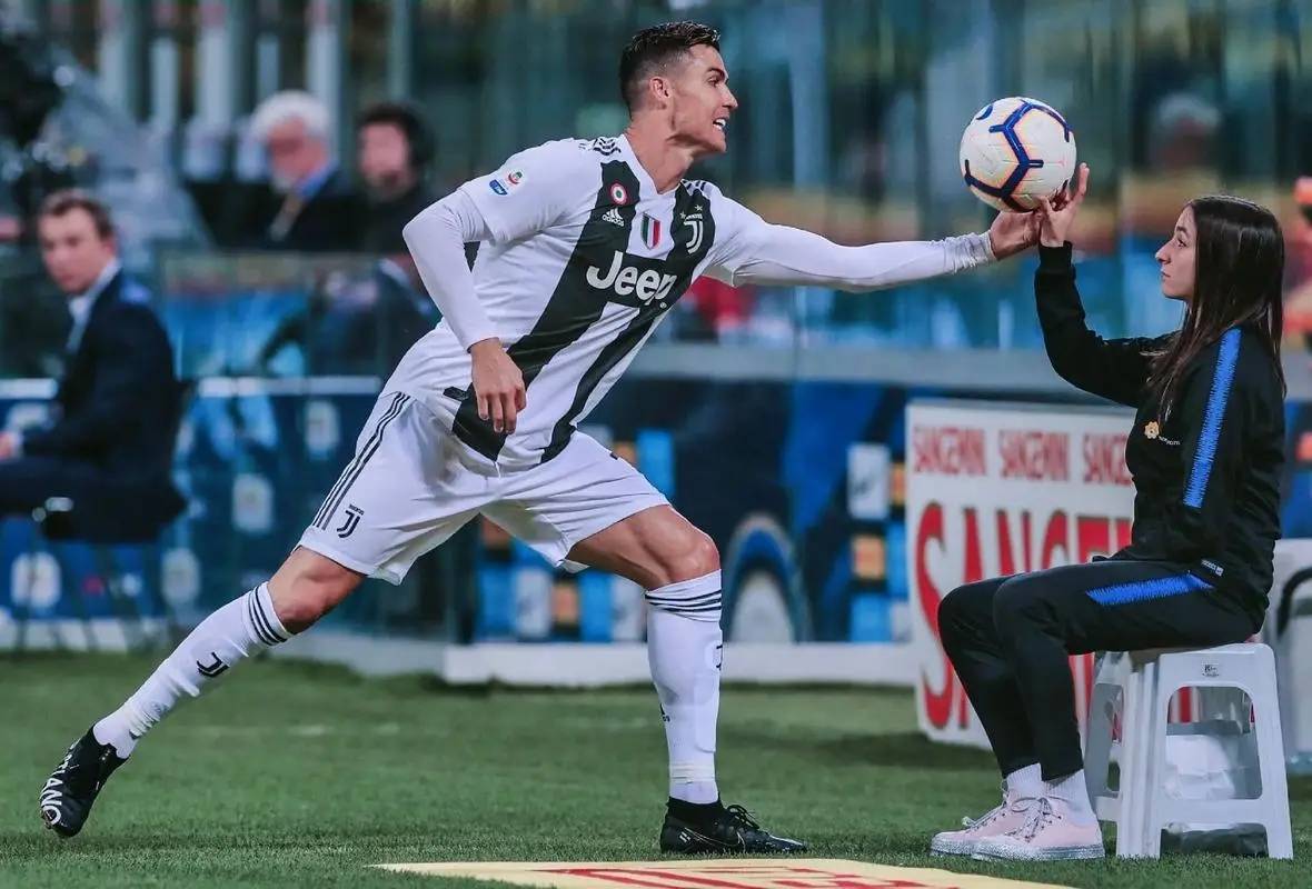 尤文图斯客场不败纪录遭遇考验,制胜方案待定的简单介绍 尤文图斯客场不败纪录遭遇考验,制胜方案待定的简单介绍