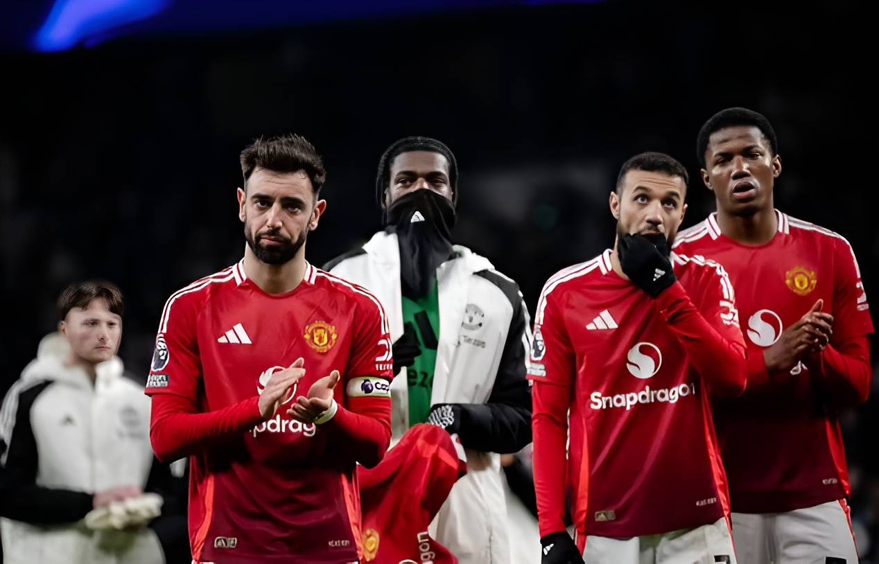 曼联战术调整,关键球员或将首发出战的简单介绍 曼联战术调整,关键球员或将首发出战的简单介绍