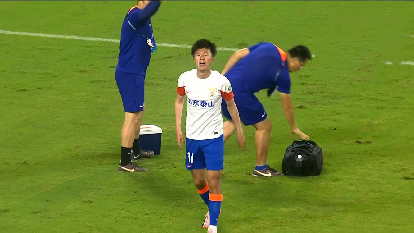 包含山东泰山全场碾压亚冠,如同剧本杀再现,绝杀的词条 包含山东泰山全场碾压亚冠,如同剧本杀再现,绝杀的词条