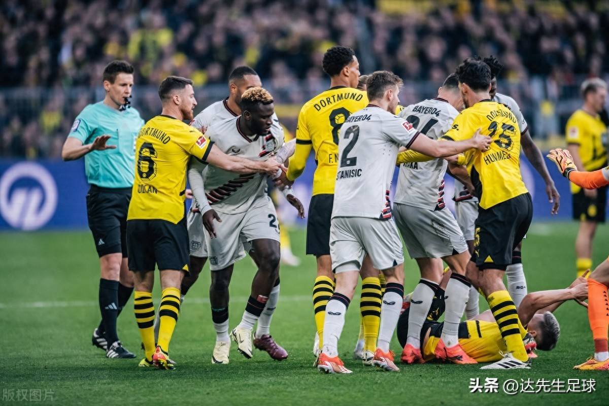 aoa体育体育在线-关于多特蒙德主场大胜勒沃库森，紧咬德甲前四的信息