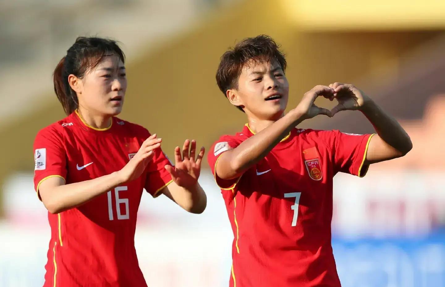 aoa体育体育直播-亚洲杯女子足球大战再起，中国队雄心勃勃