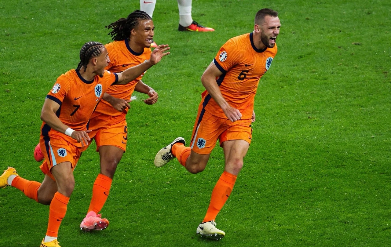 法国队力克瑞士,晋级欧洲足球决赛 法国队力克瑞士,晋级欧洲足球决赛