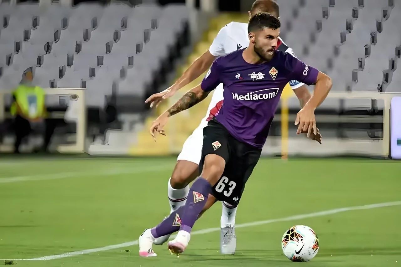 国际足球联赛中球员赛场表现出色 国际足球联赛中球员赛场表现出色