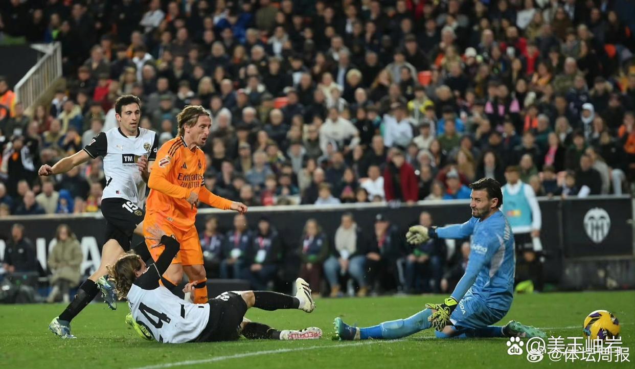 皇马振奋雄风!莫德里奇大放异彩,为球队护航的简单介绍 皇马振奋雄风!莫德里奇大放异彩,为球队护航的简单介绍