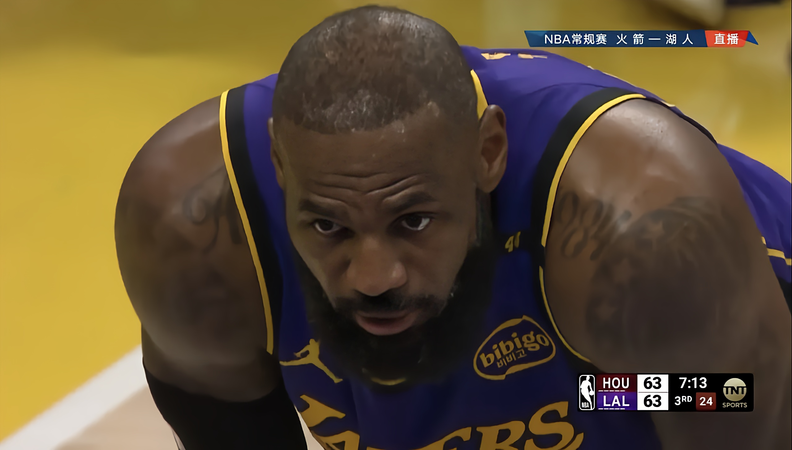 aoa体育体育官网入口-詹姆斯因伤缺席关键战役，湖人季后赛前景蒙上阴影的简单介绍