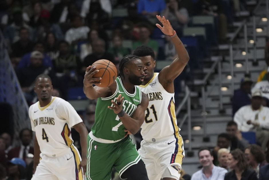 aoa体育体育链接-猛龙再胜凯尔特人，取得系列赛领先